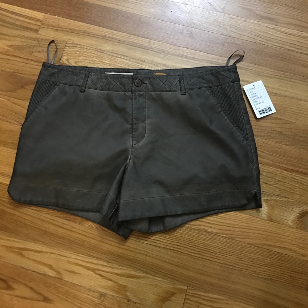 Anthropologie moss shorts NWT size 32